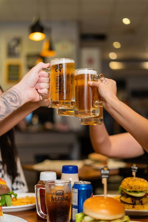 felipe-lopes-fotografia-fotografo-em-osorio-ensaio-empresarial-de-marca-de-comida-restaurante-a-lenha-hamburgueria-fotos-para-acervo-e-criacao-de-conteudo-e-site'