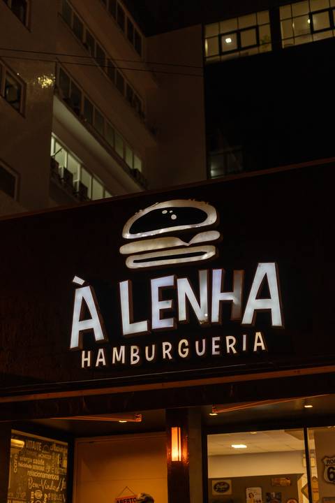 felipe-lopes-fotografia-fotografo-em-osorio-ensaio-empresarial-de-marca-de-comida-restaurante-a-lenha-hamburgueria-fotos-para-acervo-e-criacao-de-conteudo-e-site'