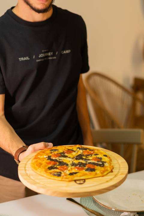 felipe-lopes-fotografia-fotografo-em-osorio-ensaio-empresarial-de-marca-de-comida-restaurante-mundo-de-oz-pizzas-congeladas-fotos-de-acervo-e-para-criacao-de-conteudo-catalogo'