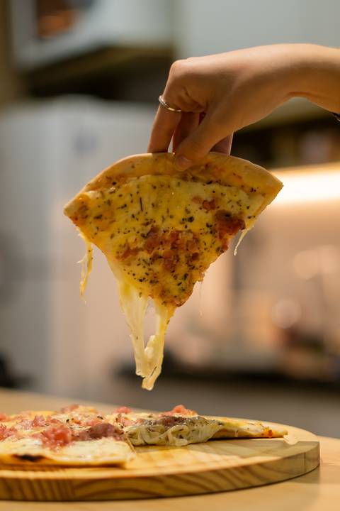 felipe-lopes-fotografia-fotografo-em-osorio-ensaio-empresarial-de-marca-de-comida-restaurante-mundo-de-oz-pizzas-congeladas-fotos-de-acervo-e-para-criacao-de-conteudo-catalogo'