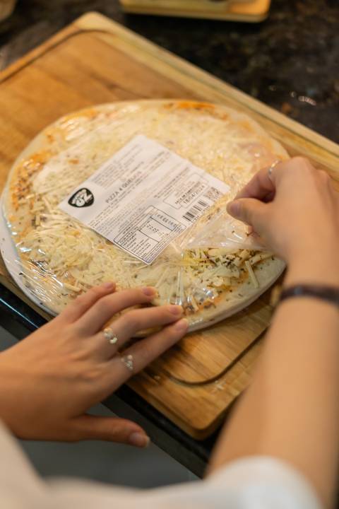 felipe-lopes-fotografia-fotografo-em-osorio-ensaio-empresarial-de-marca-de-comida-restaurante-mundo-de-oz-pizzas-congeladas-fotos-de-acervo-e-para-criacao-de-conteudo-catalogo'