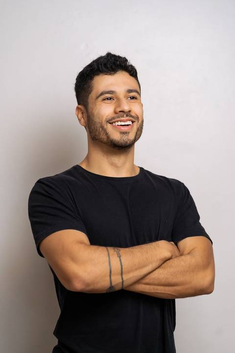 felipe-lopes-fotografia-fotografo-em-osorio-ensaio-empresarial-em-estudio-retratos-corporativos-marca-pessoal'