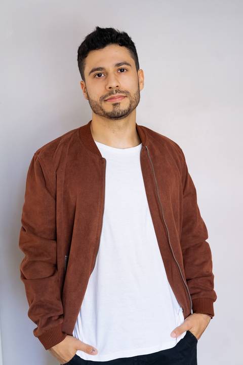 felipe-lopes-fotografia-fotografo-em-osorio-ensaio-empresarial-em-estudio-retratos-corporativos-marca-pessoal'