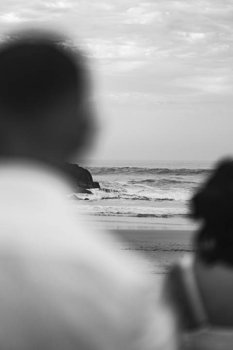 felipe-lopes-fotografia-fotografo-em-osorio--rio-grande-do-sul-ensaio-de-casal-pre-wedding-em-torres-praia-da-guarita-por-do-sol-intimista-atemporal-espontaneo-'