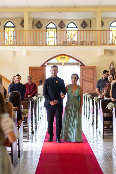 felipe-lopes-fotografia-fotografo-em-osorio-casamento-diurno-na-igraja-paroquia-de-xangri-la-em-capao-da-canoa-casal-jovem'