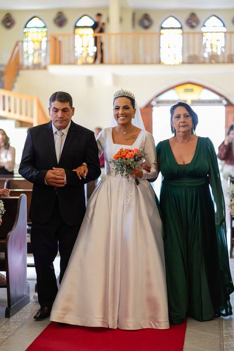 felipe-lopes-fotografia-fotografo-em-osorio-casamento-diurno-na-igraja-paroquia-de-xangri-la-em-capao-da-canoa-casal-jovem'