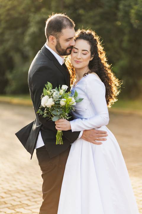 felipe-lopes-fotografia-fotografo-em-osorio-litoral-norte-gaucho-rs-ensaio-pre-wedding-pre-casamento-em-capao-da-canoa-no-parque-nautico-com-vestido-terno-e-buque-casal-catolico-nossa-senhora'