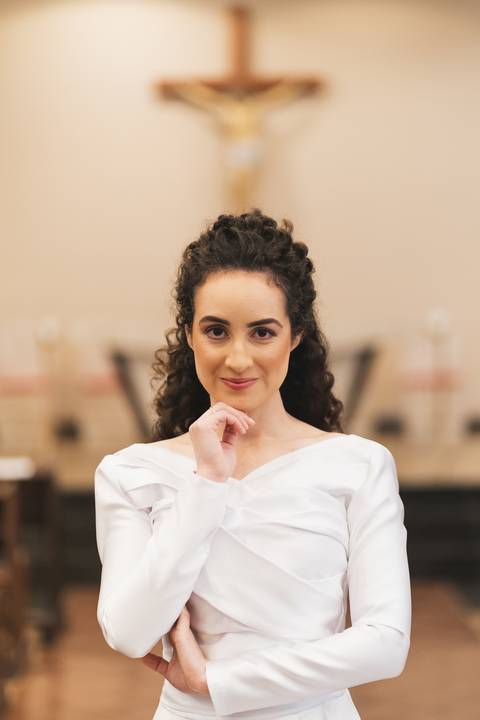 felipe-lopes-fotografia-fotografo-em-osorio-litoral-norte-gaucho-rs-ensaio-pre-wedding-pre-casamento-em-capao-da-canoa-na-igreja-catolica-com-vestido-terno-e-buque-casal-catolico'