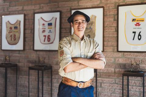 felipe-lopes-fotografia-fotografo-em-osorio-litoral-norte-gaucho-rs-ensaio-ct-guto-freire-vencedor-freio-de-ouro-fotos-com-os-cavalos-no-campo-conexao-e-paixao'