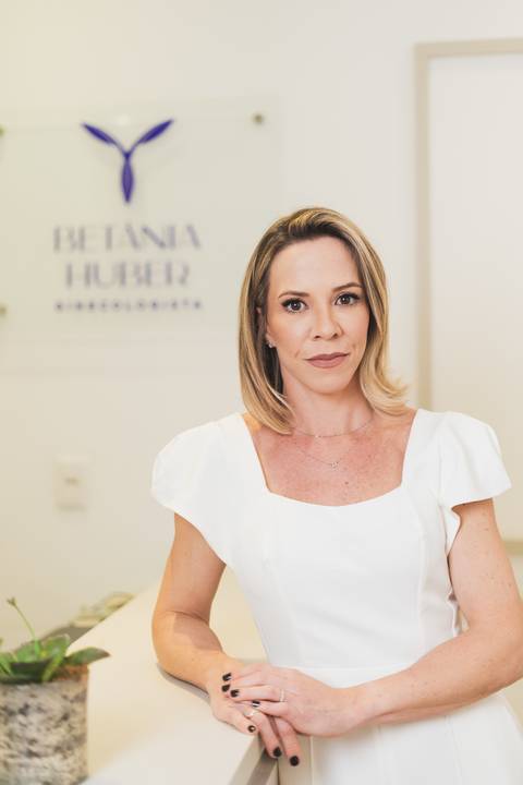 felipe-lopes-fotografia-fotografo-em-osorio-litoral-norte-gaucho-rs-ensaio-empresarial-dra.-betania-huber-ginecologista-em-santo-antonio-da-patrulha-fotos-no-consultorio-e-em-casa'