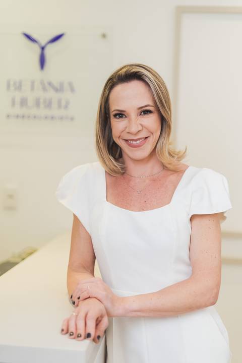 felipe-lopes-fotografia-fotografo-em-osorio-litoral-norte-gaucho-rs-ensaio-empresarial-dra.-betania-huber-ginecologista-em-santo-antonio-da-patrulha-fotos-no-consultorio-e-em-casa'