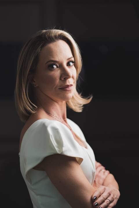 felipe-lopes-fotografia-fotografo-em-osorio-litoral-norte-gaucho-rs-ensaio-empresarial-dra.-betania-huber-ginecologista-em-santo-antonio-da-patrulha-fotos-no-consultorio-e-em-casa'