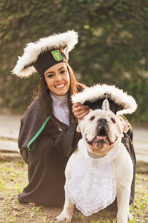 felipe-lopes-fotografia-fotografo-em-osorio-litoral-norte-gaucho-rs-ensaio-de-formatura-toga-medicina-veterinaria-fotos-com-cachorros-campo-e-cavalo-em-canoas'