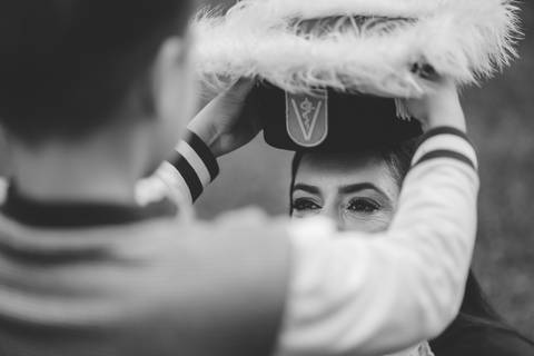 felipe-lopes-fotografia-fotografo-em-osorio-litoral-norte-gaucho-rs-ensaio-de-formatura-toga-medicina-veterinaria-fotos-com-cachorros-campo-e-cavalo-em-canoas'