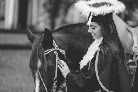 felipe-lopes-fotografia-fotografo-em-osorio-litoral-norte-gaucho-rs-ensaio-de-formatura-toga-medicina-veterinaria-fotos-com-cachorros-campo-e-cavalo-em-canoas'