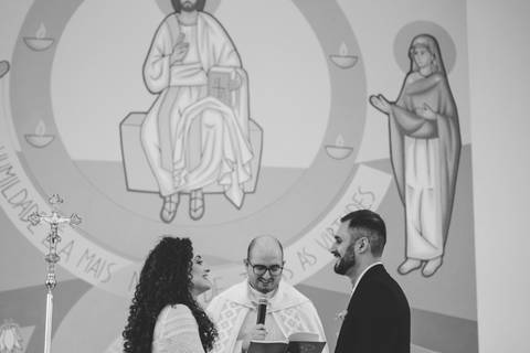 felipe-lopes-fotografia-fotografo-em-osorio-litoral-norte-gaucho-rs-cerimonia-de-casamento-diurna-na-igreja-catolica-noivos-jovens-em-capao-da-canoa'