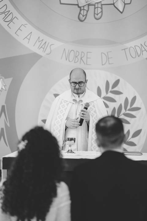 felipe-lopes-fotografia-fotografo-em-osorio-litoral-norte-gaucho-rs-cerimonia-de-casamento-diurna-na-igreja-catolica-noivos-jovens-em-capao-da-canoa'