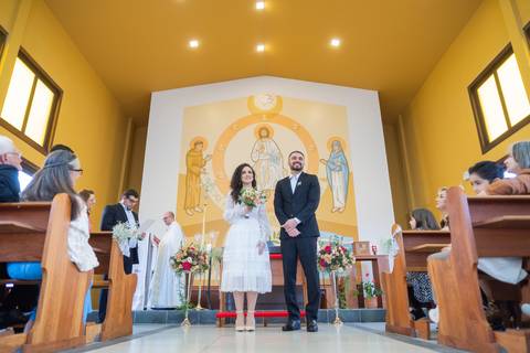 felipe-lopes-fotografia-fotografo-em-osorio-litoral-norte-gaucho-rs-cerimonia-de-casamento-diurna-na-igreja-catolica-noivos-jovens-em-capao-da-canoa'