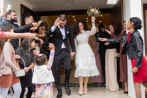 felipe-lopes-fotografia-fotografo-em-osorio-litoral-norte-gaucho-rs-cerimonia-de-casamento-diurna-na-igreja-catolica-noivos-jovens-em-capao-da-canoa'