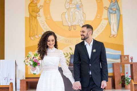 felipe-lopes-fotografia-fotografo-em-osorio-litoral-norte-gaucho-rs-cerimonia-de-casamento-diurna-na-igreja-catolica-noivos-jovens-em-capao-da-canoa'