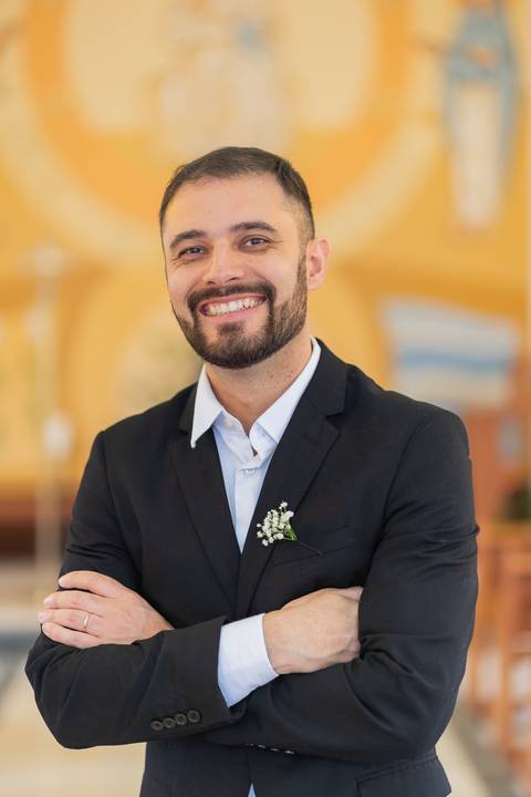 felipe-lopes-fotografia-fotografo-em-osorio-litoral-norte-gaucho-rs-cerimonia-de-casamento-diurna-na-igreja-catolica-noivos-jovens-em-capao-da-canoa'