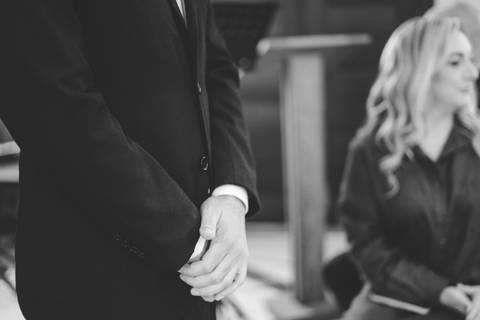 felipe-lopes-fotografia-fotografo-em-osorio-litoral-norte-gaucho-rs-cerimonia-de-casamento-diurna-na-igreja-catolica-noivos-jovens-em-capao-da-canoa'