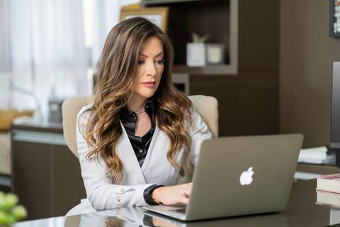 felipe-lopes-fotografia-fotografo-em-osorio-litoral-norte-gaucho-rs-ensaio-empresarial-fotos-individuais-e-de-equipe-clinica-de-estetica-dra-andressa-vargas-em-osorio'