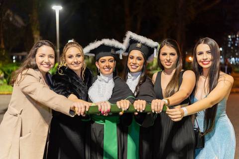 felipe-lopes-fotografia-fotografo-em-osorio-litoral-norte-gaucho-rs-cerimonia-de-colacao-de-grau-formatura-de-medicina-veterinaria-pucrs-em-porto-alegre'