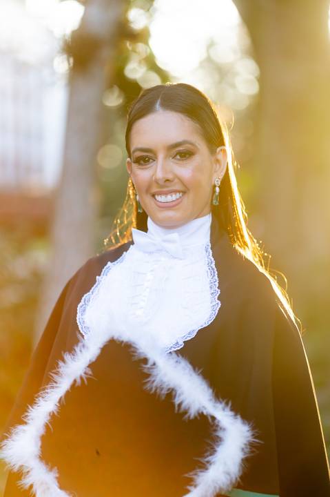 felipe-lopes-fotografia-fotografo-em-osorio-litoral-norte-gaucho-rs-cerimonia-de-colacao-de-grau-formatura-de-medicina-veterinaria-pucrs-em-porto-alegre-fotos-no-campus-externa-por-do-sol'