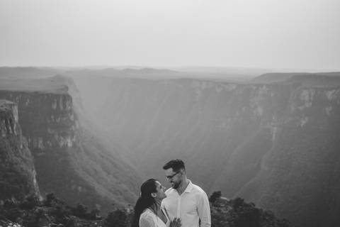 felipe-lopes-fotografia-fotografo-em-osorio-litoral-norte-gaucho-rs-ensaio-de-casamento-pre-wedding-casal-jovem-catolico-noiva-gravida-externo-em-cambara-do-sul-nos-canions'