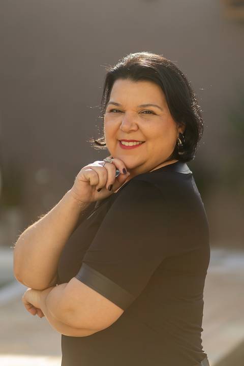 felipe-lopes-fotografia-fotografo-em-osorio-litoral-norte-gaucho-rs-ensaio-empresarial-imagem-pessoal-em-imbe-psicologa-mentora-fotos-em-casa'