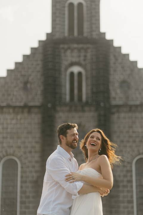 felipe-lopes-fotografia-fotografo-em-osorio-litoral-norte-gaucho-rs-ensaio-de-pre-wedding-casamento-em-grgamado-externo-casal-jovem'