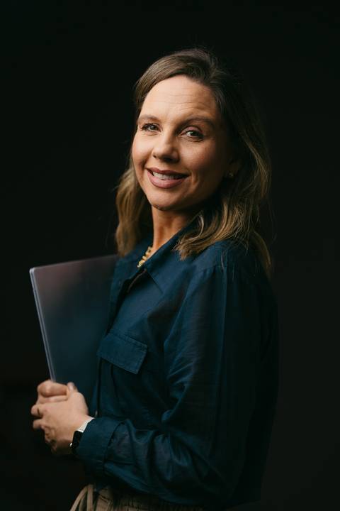 felipe-lopes-fotografia-fotografo-em-osorio-litoral-norte-gaucho-rs-ensaio-empresarial-criacao-de-acervo-conteudo-material-em-casa-espontaneo-em-santo-antonio-da-patrulha'