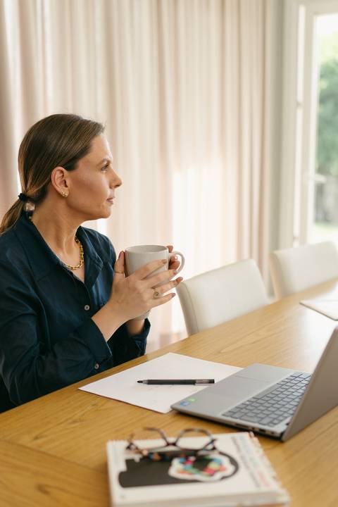 felipe-lopes-fotografia-fotografo-em-osorio-litoral-norte-gaucho-rs-ensaio-empresarial-criacao-de-acervo-conteudo-material-em-casa-espontaneo-em-santo-antonio-da-patrulha'