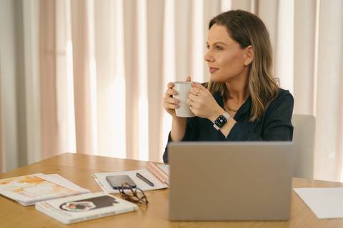 felipe-lopes-fotografia-fotografo-em-osorio-litoral-norte-gaucho-rs-ensaio-empresarial-criacao-de-acervo-conteudo-material-em-casa-espontaneo-em-santo-antonio-da-patrulha'