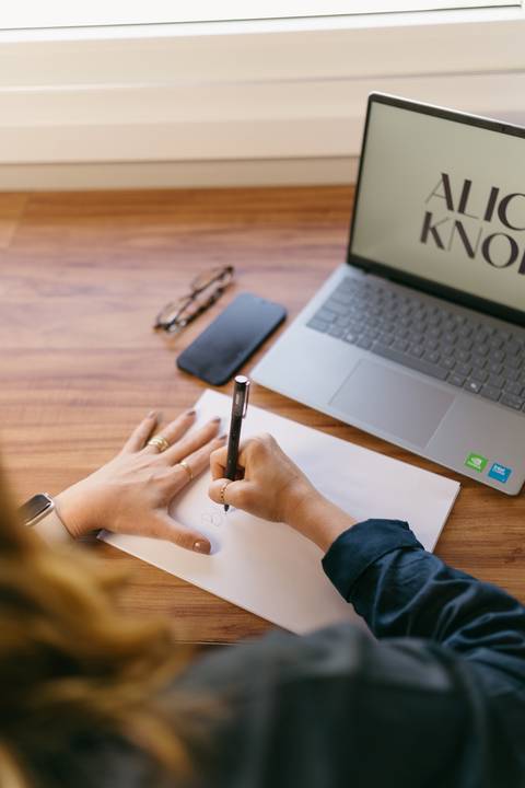 felipe-lopes-fotografia-fotografo-em-osorio-litoral-norte-gaucho-rs-ensaio-empresarial-criacao-de-acervo-conteudo-material-em-casa-espontaneo-em-santo-antonio-da-patrulha'