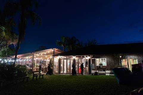 felipe-lopes-fotografia-fotografo-em-osorio-litoral-norte-gaucho-rs-casamento-externo-no-por-do-sol-capela-na-fazenda-pontal-em-maquine'
