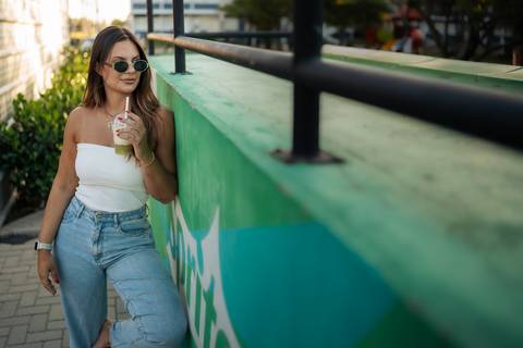 felipe-lopes-fotografia-fotografo-em-osorio-litoral-norte-gaucho-rs-fotos-para-catalogo-e-redes-sociais-de-marca-de-suco-e-smothies-no-roubatinhas-de-atlantida-em-xangri-la'