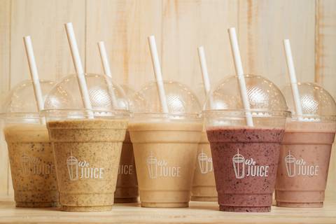 felipe-lopes-fotografia-fotografo-em-osorio-litoral-norte-gaucho-rs-fotos-para-catalogo-e-redes-sociais-de-marca-de-suco-e-smothies-no-roubatinhas-de-atlantida-em-xangri-la'