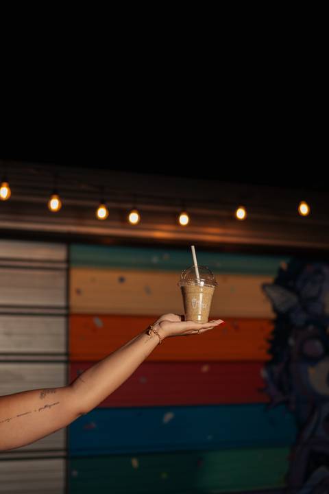 felipe-lopes-fotografia-fotografo-em-osorio-litoral-norte-gaucho-rs-fotos-para-catalogo-e-redes-sociais-de-marca-de-suco-e-smothies-no-roubatinhas-de-atlantida-em-xangri-la'