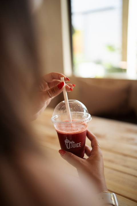 felipe-lopes-fotografia-fotografo-em-osorio-litoral-norte-gaucho-rs-fotos-para-catalogo-e-redes-sociais-de-marca-de-suco-e-smothies-no-roubatinhas-de-atlantida-em-xangri-la'