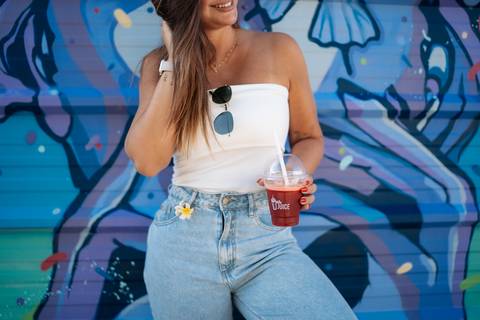 felipe-lopes-fotografia-fotografo-em-osorio-litoral-norte-gaucho-rs-fotos-para-catalogo-e-redes-sociais-de-marca-de-suco-e-smothies-no-roubatinhas-de-atlantida-em-xangri-la'