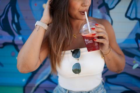 felipe-lopes-fotografia-fotografo-em-osorio-litoral-norte-gaucho-rs-fotos-para-catalogo-e-redes-sociais-de-marca-de-suco-e-smothies-no-roubatinhas-de-atlantida-em-xangri-la'