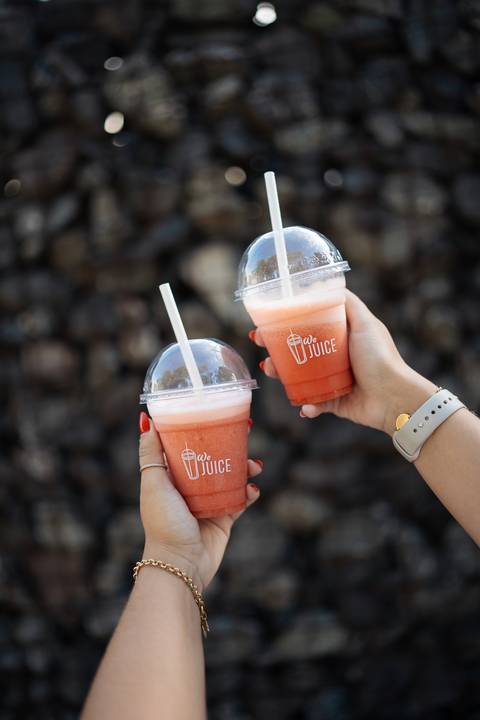 felipe-lopes-fotografia-fotografo-em-osorio-litoral-norte-gaucho-rs-fotos-para-catalogo-e-redes-sociais-de-marca-de-suco-e-smothies-no-roubatinhas-de-atlantida-em-xangri-la'