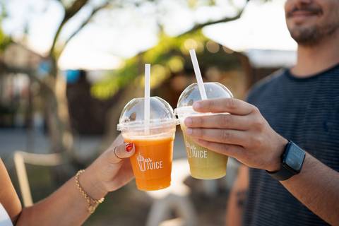 felipe-lopes-fotografia-fotografo-em-osorio-litoral-norte-gaucho-rs-fotos-para-catalogo-e-redes-sociais-de-marca-de-suco-e-smothies-no-roubatinhas-de-atlantida-em-xangri-la'