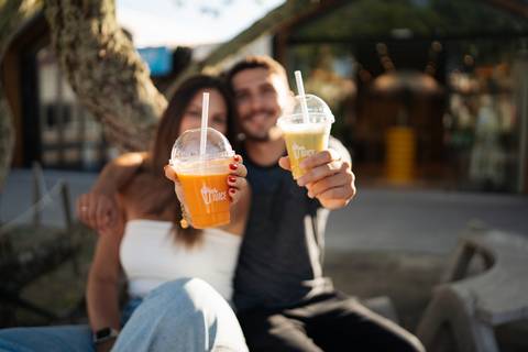 felipe-lopes-fotografia-fotografo-em-osorio-litoral-norte-gaucho-rs-fotos-para-catalogo-e-redes-sociais-de-marca-de-suco-e-smothies-no-roubatinhas-de-atlantida-em-xangri-la'