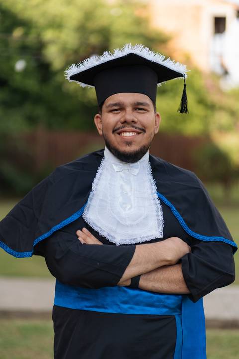 felipe-lopes-fotografia-fotografo-em-osorio-litoral-norte-gaucho-rs-ensaio-de-toga-formatura-turma-de-formandos-de-curso-de-engenharia-de-producao-na-furg-em-santo-antonio-da-patrulha-externo-espontaneo-natureza'