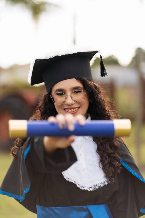 felipe-lopes-fotografia-fotografo-em-osorio-litoral-norte-gaucho-rs-ensaio-de-toga-formatura-turma-de-formandos-de-curso-de-engenharia-de-producao-na-furg-em-santo-antonio-da-patrulha-externo-espontaneo-natureza'