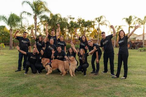 felipe-lopes-fotografia-fotografo-em-osorio-litoral-norte-gaucho-rs-ensaio-de-toga-formatura-turma-de-formandos-de-curso-de-engenharia-de-producao-na-furg-em-santo-antonio-da-patrulha-externo-espontaneo-natureza'
