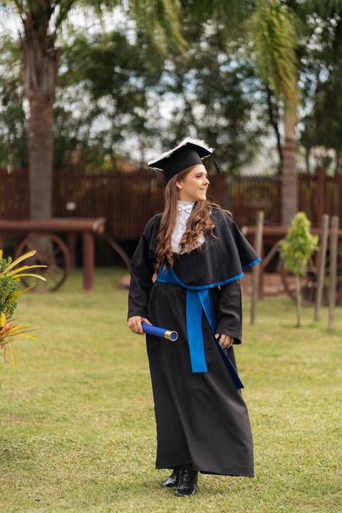 felipe-lopes-fotografia-fotografo-em-osorio-litoral-norte-gaucho-rs-ensaio-de-toga-formatura-turma-de-formandos-de-curso-de-engenharia-de-producao-na-furg-em-santo-antonio-da-patrulha-externo-espontaneo-natureza'